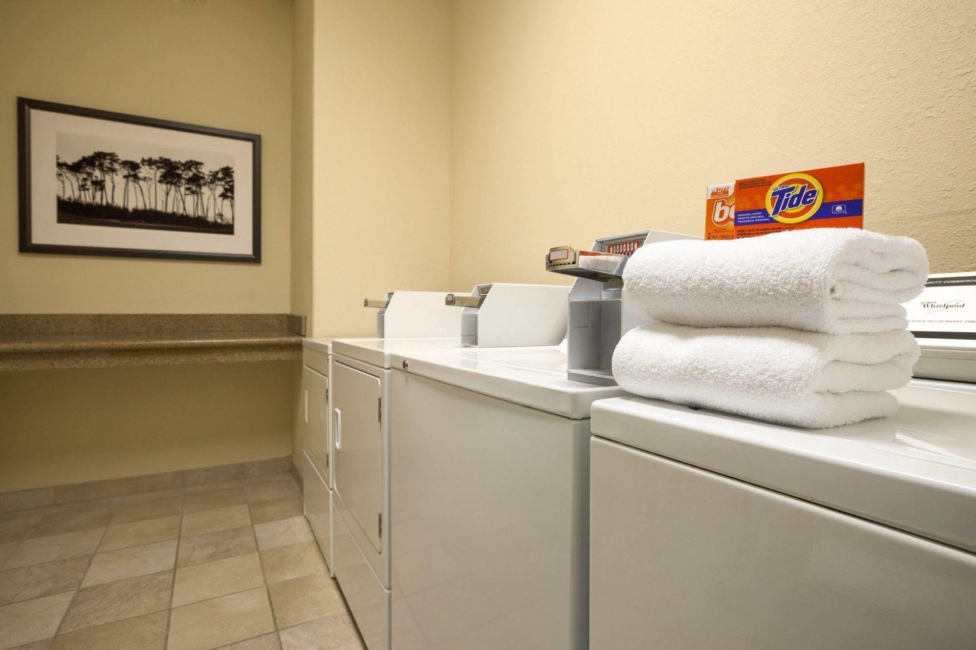 Staybridge Suites - Cedar Rapids North By Ihg Exteriör bild